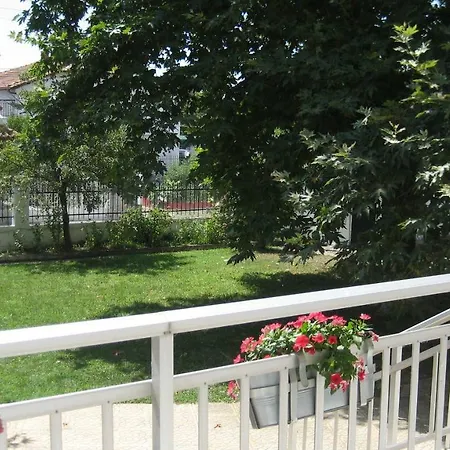 St Paul And Peter's House Apartament