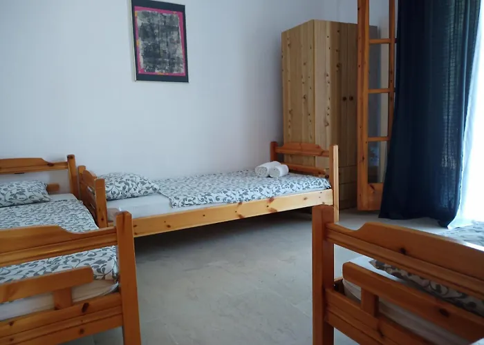 St Paul And Peter's House Apartment